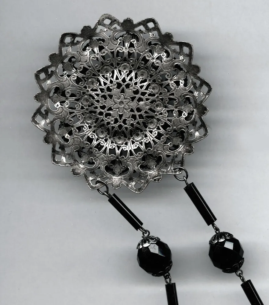 Antique Bohemian silver metal and jet glass necklace. j-nled490