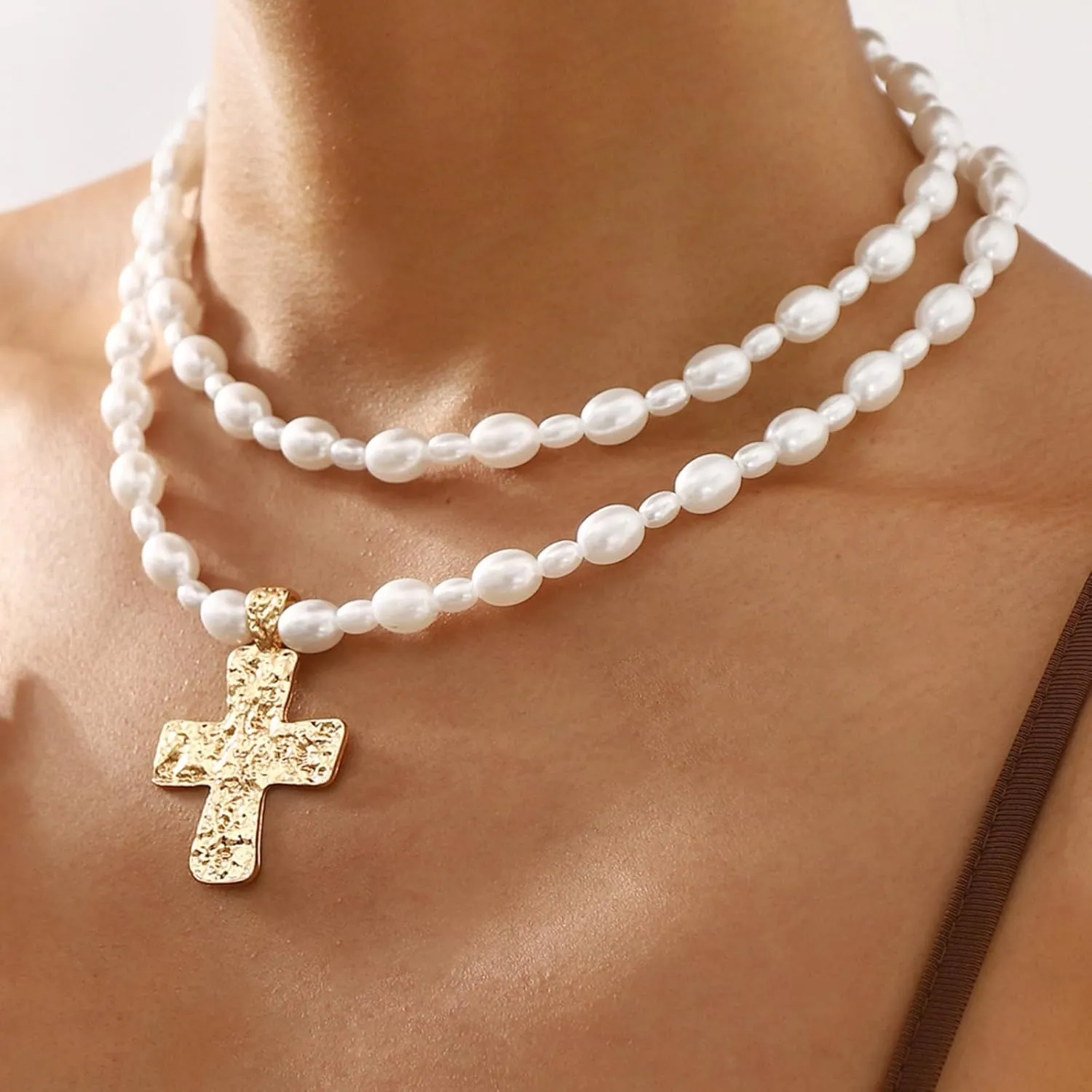 Gold Chunky Cross Necklace Women Statement Pendant Layered Hammered Bold Cross Vintage Toggle Clasp Jewelry